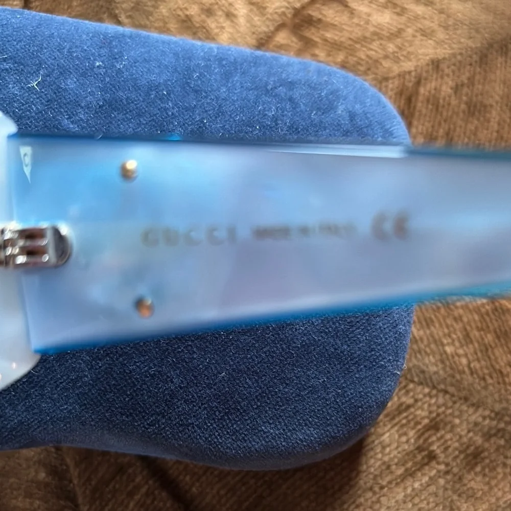 Authentic Gucci Sunglasses - Picture 6 of 6